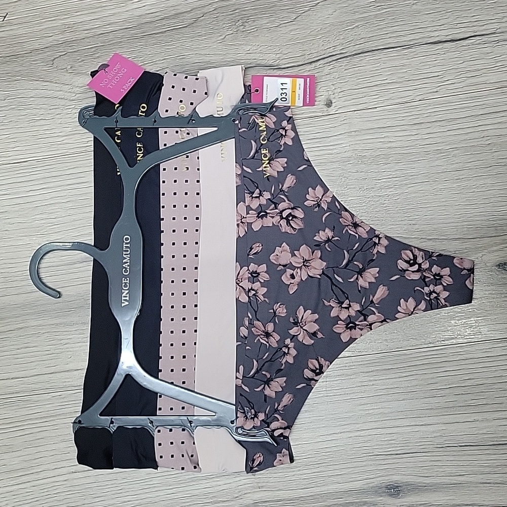 VINCE CAMUTO THONG.